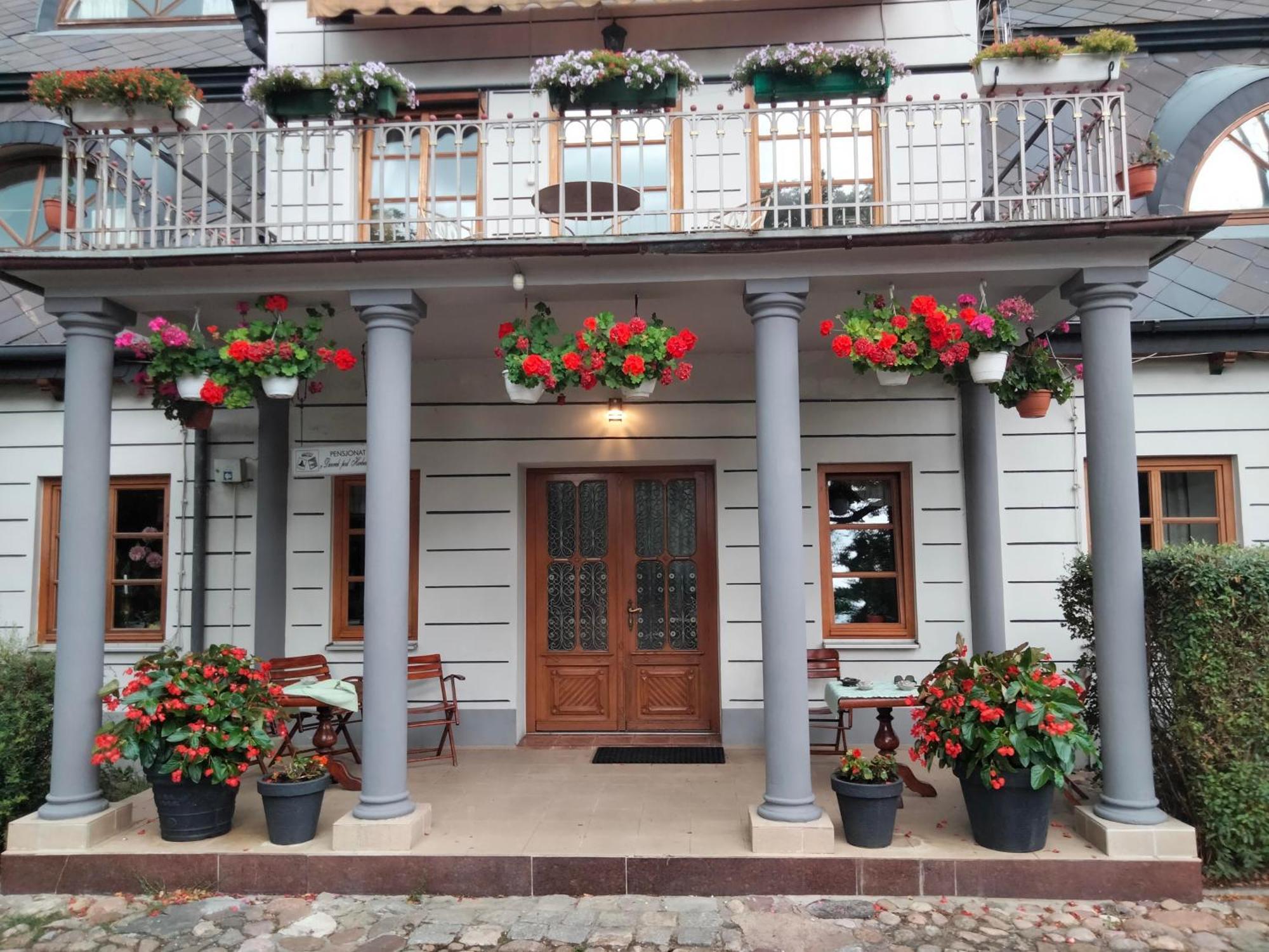Dworek Pod Herbem Gądkowice Exterior foto